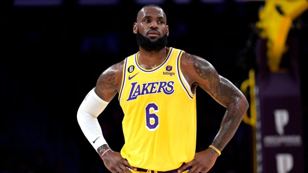 Saiba mais sobre a vida de LeBron James – astro do basquete – Blog